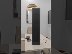 Μαύρος διαχέτης αιθέριας λάδις με προηγμένη τεχνολογία, που καλύπτει έκταση 2000 κυβικών μέτρων